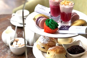 Afternoon Tea with Bubbles for Two at Wroxton House Hotel Image 3