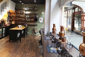 Buy Gin Masterclass with Tastings for Two at Hotham's Gin School and Distillery