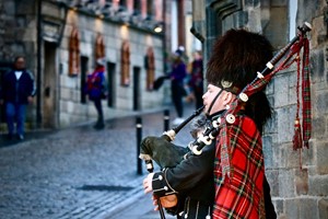 Edinburgh British Food Tour with Upgraded Drinks Package for Two Image 5