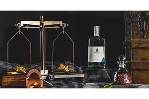 Buy Online Personalised Gin Making Experience for One Buy Online Personalised Gin Making Experience for One