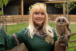 One Hour Falconry for Two at Hobbledown Epsom Image 1