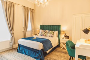 Two Night Romantic Escape with Dinner at Royal Kings Arms Hotel for Two Image 1