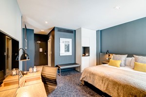One Night Sunday Stay with Fizz at Apex City of Bath Hotel picture