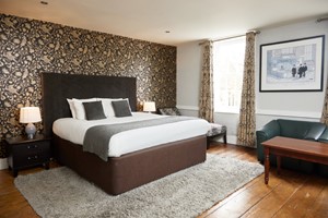 Two Night Stay with Breakfast for Two at Chequers Inn picture