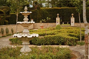 Overnight Oxfordshire Stay with Breakfast and Dinner for Two at 4* Weston Manor picture