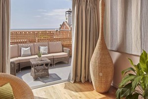 Awaken Morning Ritual for One at Moonfleet Manor picture