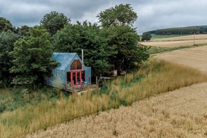 Romantic Getaway for Two at Boutique Farm Bothies picture