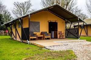 One Night Canvas Lodge Stay for Up to Five at Lee Valley Caravan Park picture