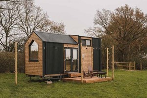 Field View Dog Friendly Weekend Cabin Stay for Two with Tiny Away picture