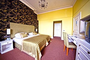 One Night Break at Best Western York House Hotel for Two Image 5