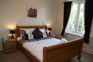 One Night Stay for Two at The Royal Lodge Herefordshire Image 3