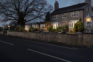 Overnight Stay At The Down Inn With Dinner For Two