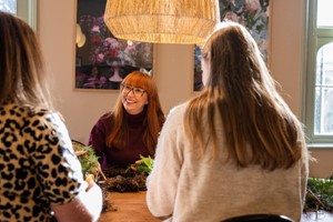 Be the Florist Hand-Tied Bouquet Workshop for One with Hanako Flowers Image 4