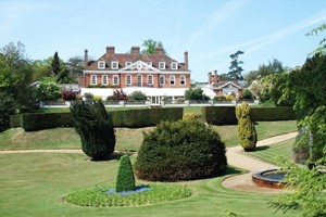 One Night Stay with Dinner and Fizz at Hunton Park Image 4