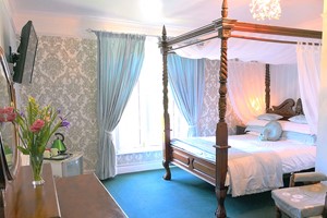 Two Night Stay for Two in a Four Poster Room at Arches Bed and Breakfast picture