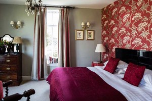 One Night Romantic Break at Lake Country House