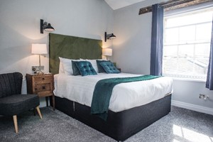 Overnight Deluxe Gourmet Escape for Two at The Lawrence Hotel Image 1