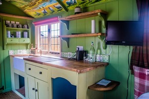 Two Night Shepherd's Hut Stay for Two at The Stonehenge Inn Image 3