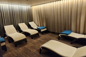 Mum To Be 75 Minute Weekend Package For One At Gomersal Park Hotel Spa