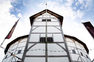 Shakespeare’s Globe Guided Tour for Two Image 5