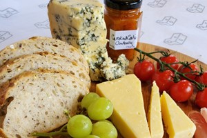 Cheese Board Selection Box Image 5