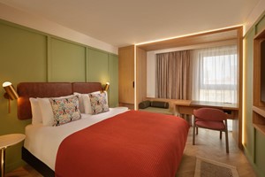 Sunday Overnight Stay for Two at The Reach at Piccadilly picture