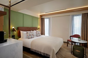 Friday Overnight Stay for Two at The Reach at Piccadilly picture