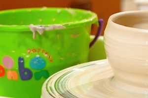 Pottery Wheel Throwing Taster Class for Two at Bonbon Pottery Notting Hill Studio picture