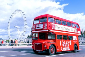 High Speed River Thames Ride and Afternoon Tea London Bus Tour for Two Image 3