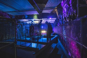 Zipworld Underground Golf for Two Image 2