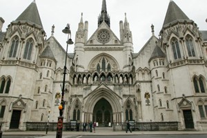 Legal London Tour for Three of the Royal Courts of Justice and the Old Bailey picture