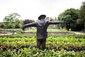 The Raymond Blanc Gardening School for One with Lunch Image 2