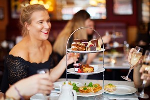 Buckingham Palace State Rooms and Traditional Afternoon Tea at Cafe Rouge for Two Image 3