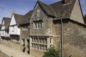 Entry to Stonehenge and the Roman Baths Museum with Afternoon Tea for Two Image 4