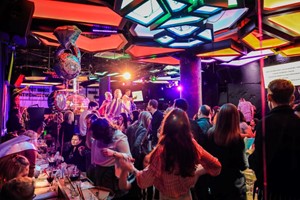 Bingo Entry with Prosecco for Two at Dabbers Social picture