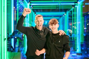 Anytime THE CUBE London Tickets for Two Adults and Two Children with Toni Loco Pizza Feast picture
