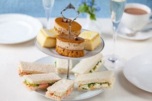 Design Your Own Perfume Platinum Experience with Afternoon Tea for Two Image 3