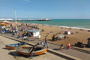 Brighton Running and Dancing Tour for Two Adults and Two Children Image 1