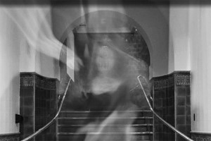 Walking Ghost Tour of London for Three People picture