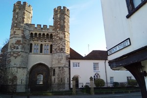 Guided Sightseeing Tour of Canterbury for Four People Image 2