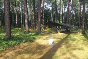 Axe and Knife Throwing Experience with Back to Wilderness for Two Image 5