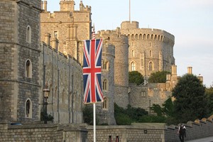 Private Westminster, Whitehall and Windsor Castle Tour by Train for One Image 5