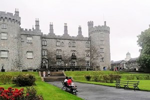 Belfast Walking Tour For Two