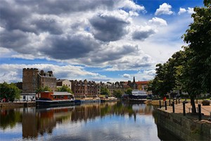 Edinburgh Guided Walking Tour for Two with Invisible Cities  Image 2