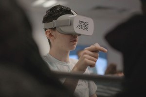 Virtual Reality Bundle Experience for Six at Space Store Image 3