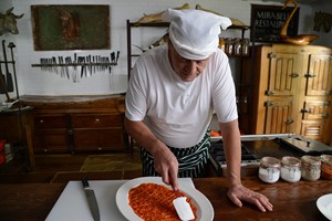 BBC Maestro Delicious Food Cooked Simply Online Course with Marco Pierre White Image 2