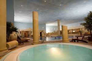 Overnight Break with Dinner, Fizz and Leisure Access for Two at Whittlebury Hall Hotel and Spa Image 5