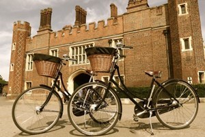 Hampton Court Palace Bike Tour Image 2