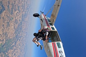 Tandem Skydive in Peterborough Image 3