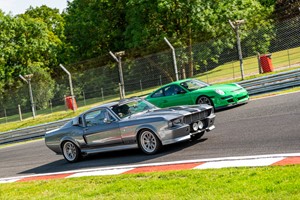 American Muscle Then vs Now Driving Experience for One with Car Chase Heroes picture